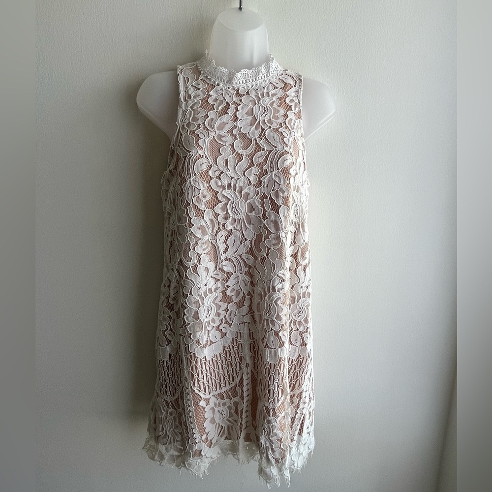 entro Cream Lace Dress with Blush Lining Wedding Party Formal Size Small